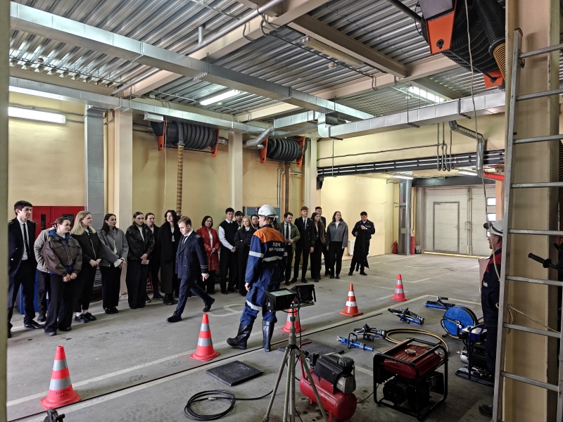 На базе Военизированного горноспасательного взвода (г. Санкт-Петербург) ВГСО 21 филиала ФАУ «ВГСЧ в строительстве» состоялось профориентационное мероприятие «День открытых дверей»