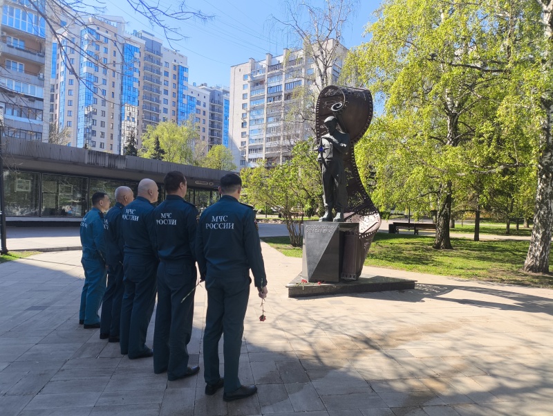 Проведение мероприятий, посвященных Дню памяти сотрудников МЧС России, погибших при исполнении служебных обязанностей
